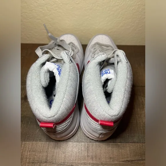 Nike Dunk High SE GS “Athletic Club” Shoes.- Size 5.5Y / 7 for Women.