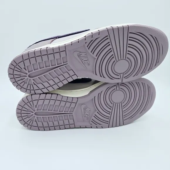NIKE DUNK LOW RETRO SE Ligth Violet Ore Purple Men's Shoes  HQ3642 202.  #C9