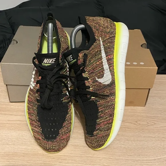 Nike Free Run Flyknit Men Running Shoes Multicolor - M 6 - W 7.5