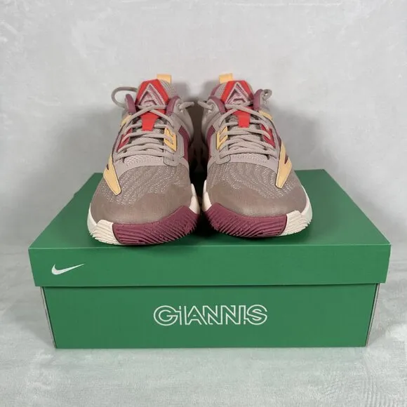 Nike Giannis Immortality 3 Men Shoes DZ7533 200 Fossil Stone Gold Size 11 NWB