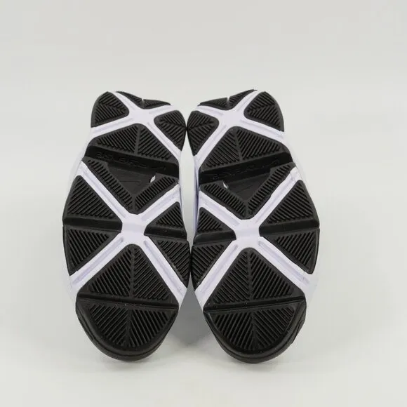 Nike Go Flyease 'White Black' DR5540-102 size 8.5 Women / 7 Men