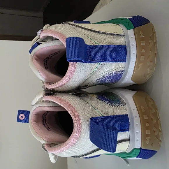 Nike Kids Multicolor Sneakers