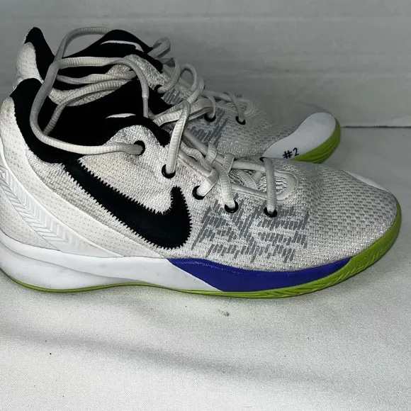 NIKE Kyrie Flytrap 2 'White LimeBlast'