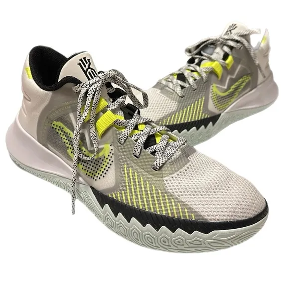 Nike Kyrie Flytrap 5 Men s Size 9.5 White Volt Green White Black Shoes