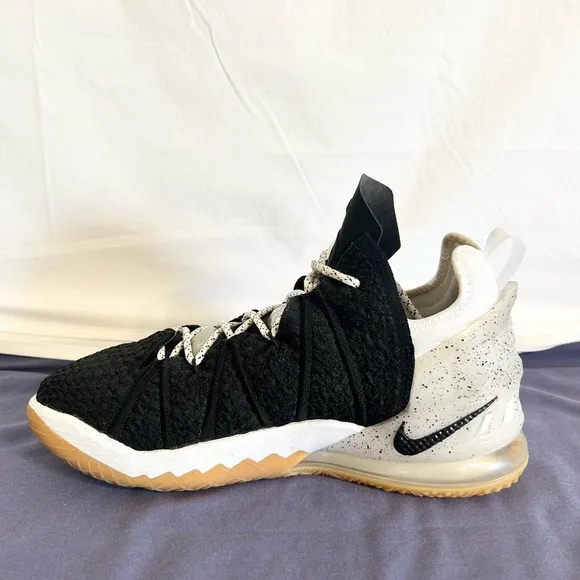 Nike Lebron 18 Black Gum sole size 11 MEN’S BASKETBALL SHOES