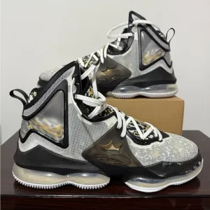 Nike Lebron 19 Shoes Royalty White Black Metallic Gold CZ0203-100 Men Size 13