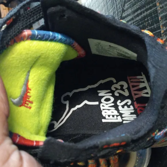 Nike LeBron James