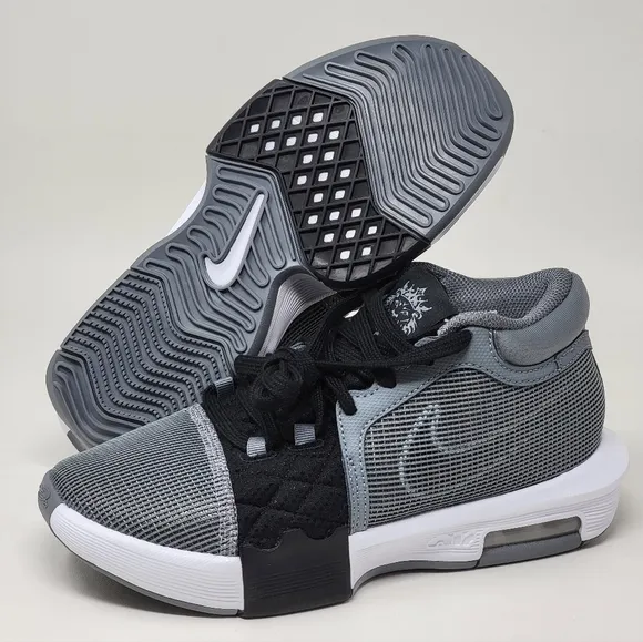 Nike LeBron Witness 8 Basketball Sneaker Black Shoes FB2239-004 Men Size 5.5 New