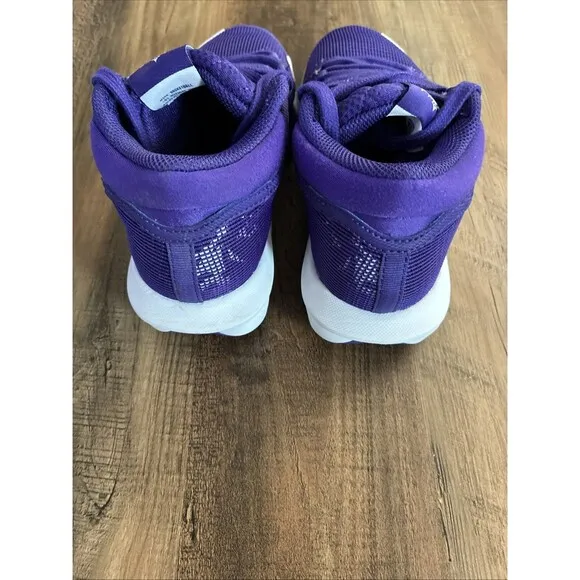 Nike LeBron Witness 8 Purple Basketball Shoes Men Sz 4 Women Sz 5.5 FB9944-500