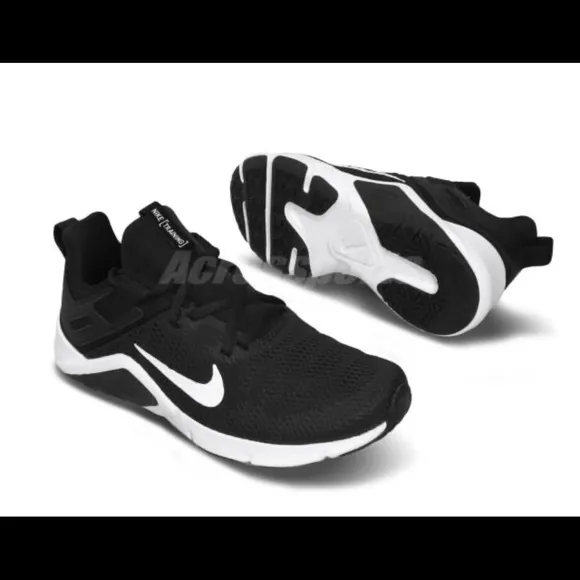 Nike Legend Essential Women's
