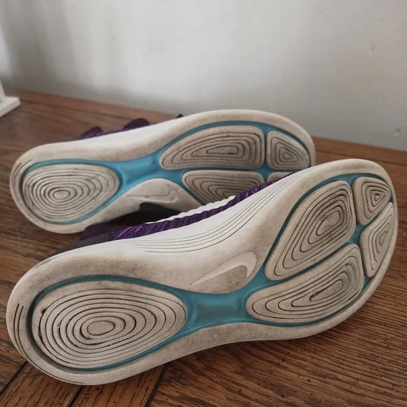 Nike Lunarlon Purple and White Athletic Shoes with Flyknit Upper Size 8