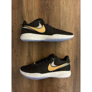 Nike Men Size 10 LeBron 20 Black Metallic Gold Basketball Shoes DJ5423-003