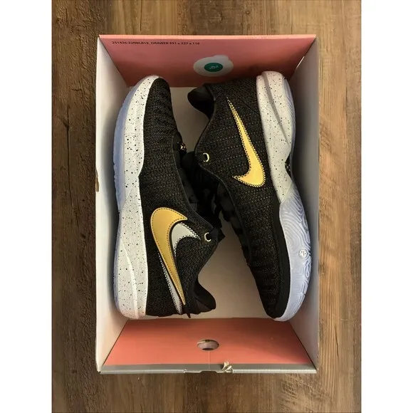 Nike Men Size 10 LeBron 20 Black Metallic Gold Basketball Shoes DJ5423-003
