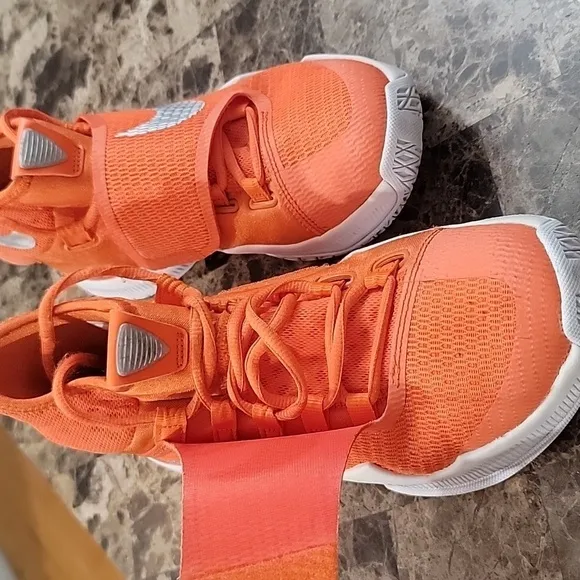 Nike Men Zoom Hyperrev Basketball Orange US Size 5.5