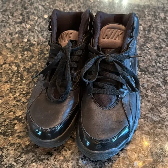 Nike Men's air trainer SC Black 585125 EUC 10.5 Sneakers 2012