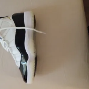 Nike Men's Athletic Shoes - Black and White