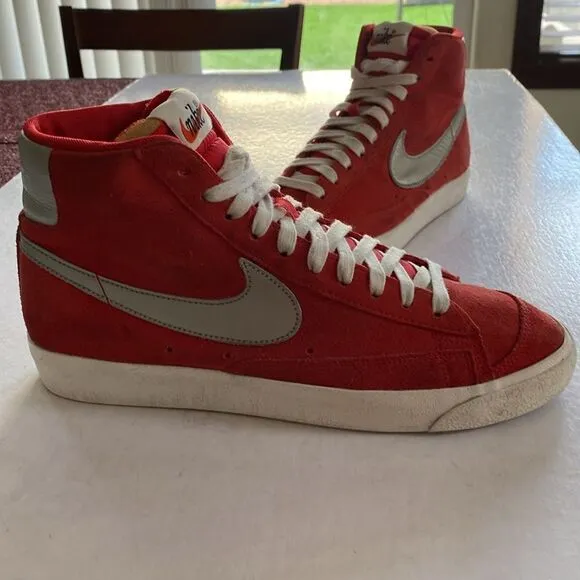 NIKE Men’s Blazer 77 Red/Silver Suede Leather Upper # CJ9693-600 Shoes Size 8.5
