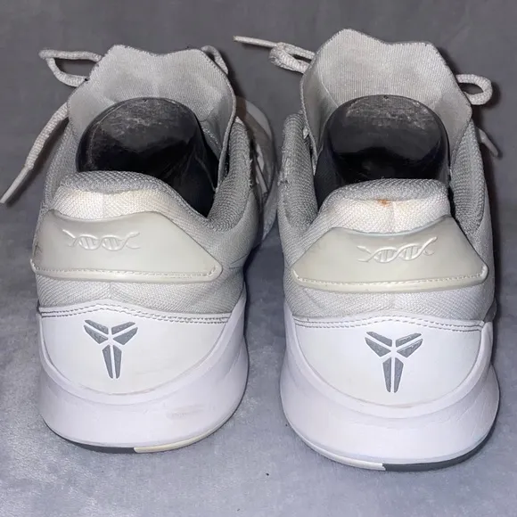 Nike Men’s Kobe Bryant Mamba Fury White/Grey Basketball Athletic Shoes S…