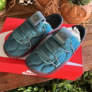 Nike offline 3.0 Dark teal mules size 8 men’s size 9.5 women’s BNIB
