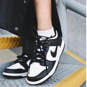 Nike Panda Dunks Low  (White &amp; Black) Sz 7.5 Women