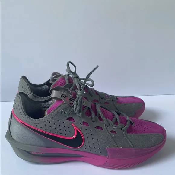 Nike Purple and Gray Athletic Shoes for Performance