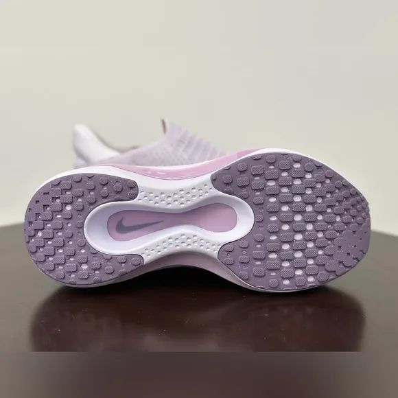 Nike Reina EasyOn Lilac