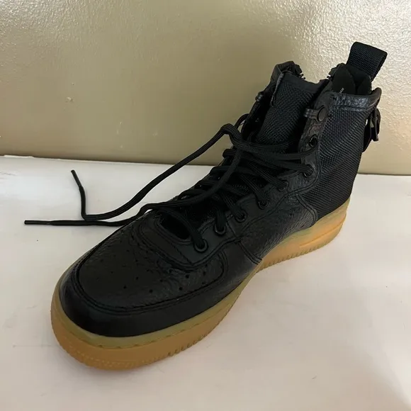 NIKE SF AF1 Mid Basketball Shoes Black Gum AJ0424-001 youth Size 4.5 Y Women 6