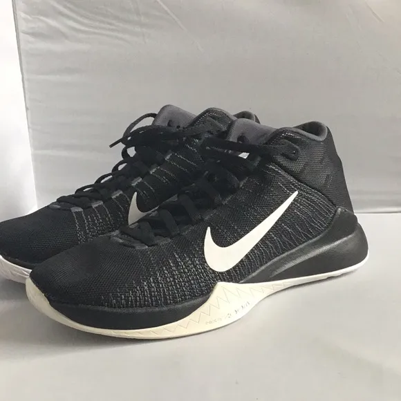 NIKE SHOES MEN.