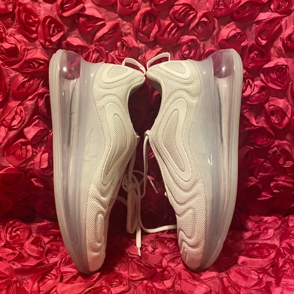 Nike Shoes Nike Air Max 720 Women's