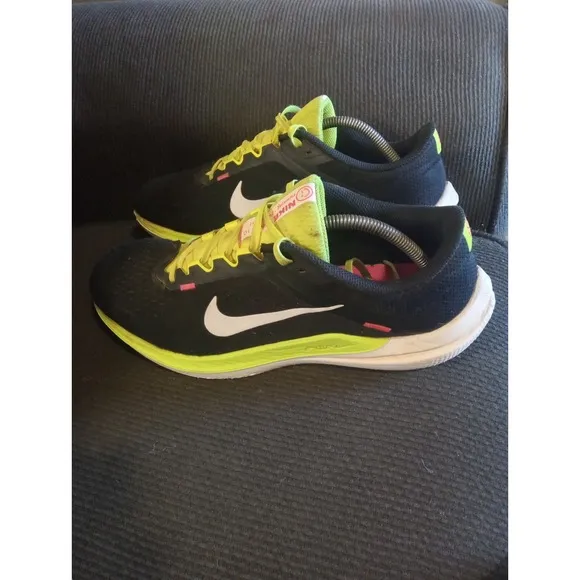 Nike Sneakers Men's Air Winflo 10 Black Volt Hyper Pink FN6825-010  Size 11.5