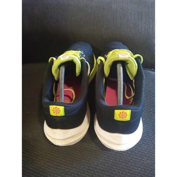 Nike Sneakers Men's Air Winflo 10 Black Volt Hyper Pink FN6825-010  Size 11.5