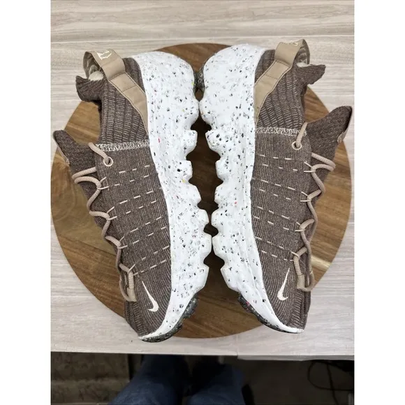 Nike Space Hippie 04 Women's 10 Lifestyle Shoes Sand Coconut Milk CD3476-200 EUC