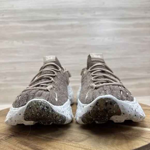Nike Space Hippie 04 Women's 10 Lifestyle Shoes Sand Coconut Milk CD3476-200 EUC