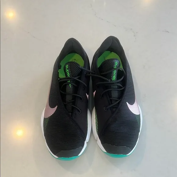 Nike Superrep women Black and Pink Athletic Shoes, size 9.5, light wear