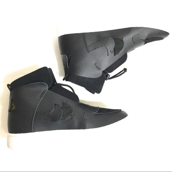 Nike Vandalised LX Black Shoes BQ3611-001 Size 7.5