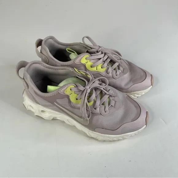 Nike Women React Art3mis Shoes Lavender Colorway Size 7