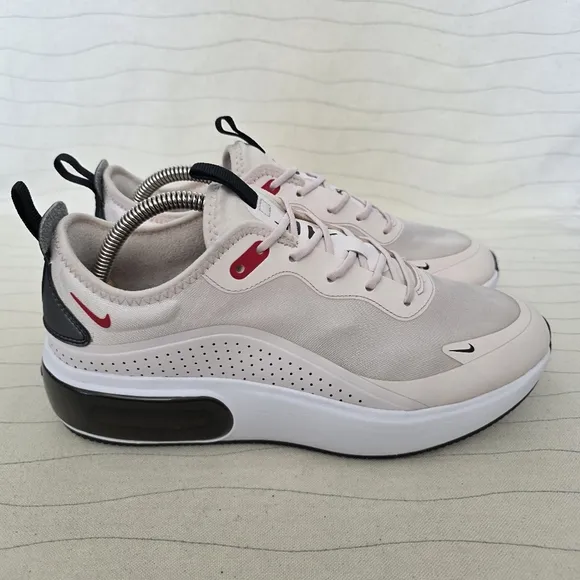 Nike Womens Air Max Dia Soft Pink Athletic Running Shoes AQ4312-603 Size 9.5