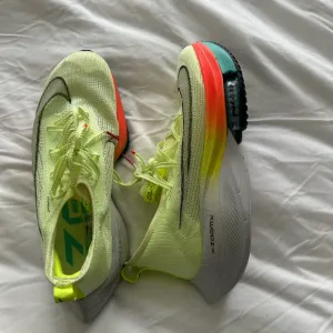 Nike Women's Shoes - Neon Yellow with Gradient Sole