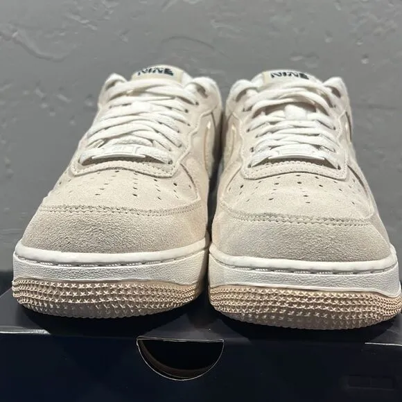 🔥🔥NIKE Air Force 1 '07 SE Sanddrift Beige Fuzzy Sneakers Women Sz 10 - PERFECT