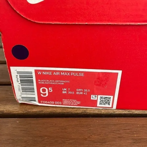 Nike Air Max Pulse Black US Women 9.5/UK 7/EU 41(FD6409-003)Box Slightly Crushed