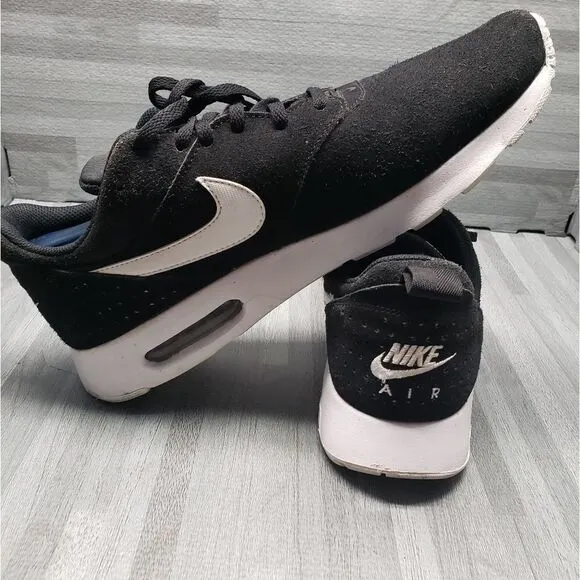 Nike air max tavas black suede shoes