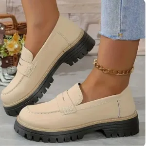 🆕 Northend Women's Cream Loafers with Black Soles size 5.5 (36)