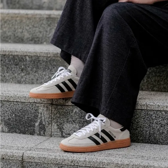 NWB Women Adidas Spezial Beige 100% Suede Athletic Sneakers Shoes Size 6.5-7