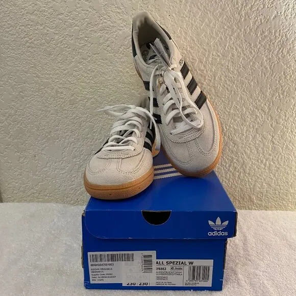 NWB Women Adidas Spezial Beige 100% Suede Athletic Sneakers Shoes Size 6.5-7