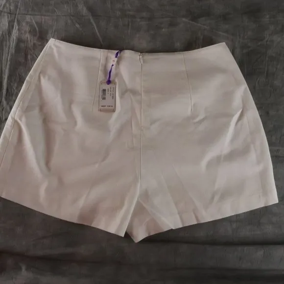 NWD Peter Millar Off White Stripes Skorts LS15B30 Size 8 ANB