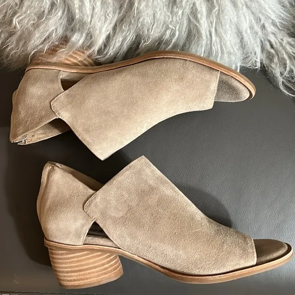 NWOB $149 Sofft Carleigh Comfort Shoes (Bin 45)