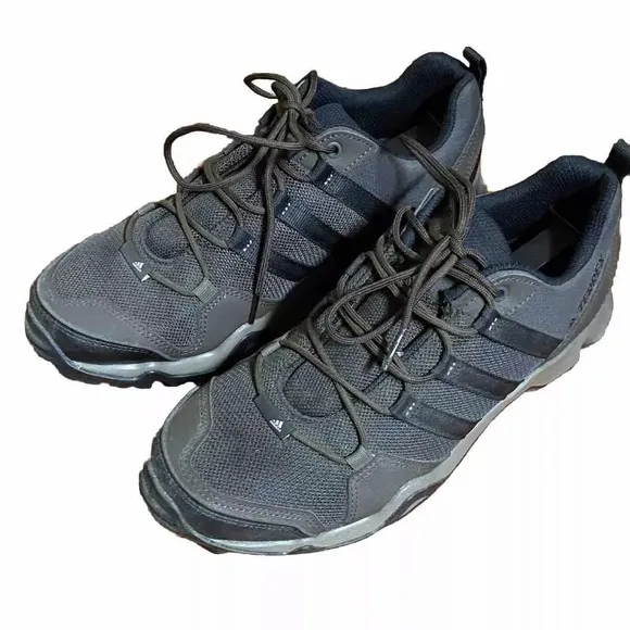 NWOB Adidas Mens 9 Terrex Adiprene Brown CM7726 shoes