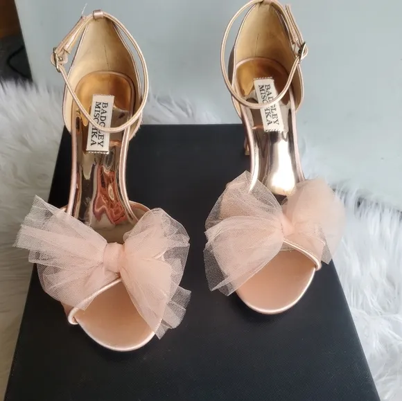NWOB Badgley Mischka 'Terris' Heeled Tulle/ Bow/ Poof Sandal, Size 5.5