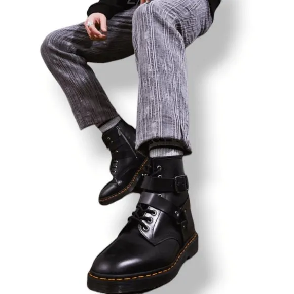 NWOB Dr. Martens Cristofor Leather Harness Lace Up Boots