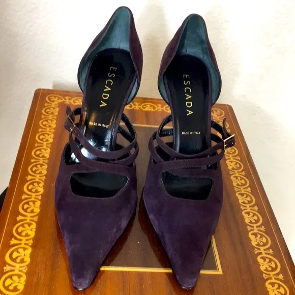 NWOB Escada 38 Plum Suede Heels